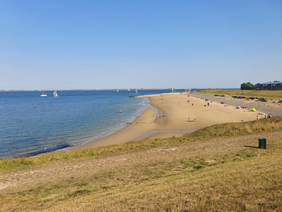 Vakantiehuis Op Villapark Oesterbaai Aan Zee , Met Speeltuin Grenzend Aan De Tuin Wemeldinge Εξωτερικό φωτογραφία