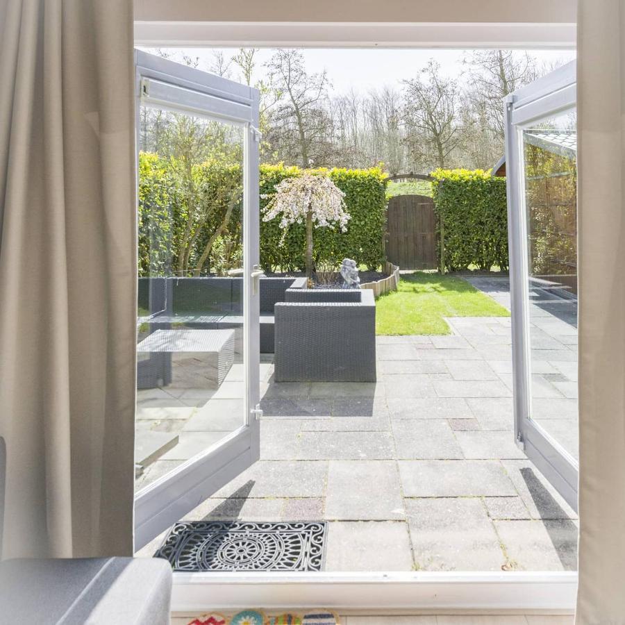 Vakantiehuis Op Villapark Oesterbaai Aan Zee , Met Speeltuin Grenzend Aan De Tuin Wemeldinge Εξωτερικό φωτογραφία
